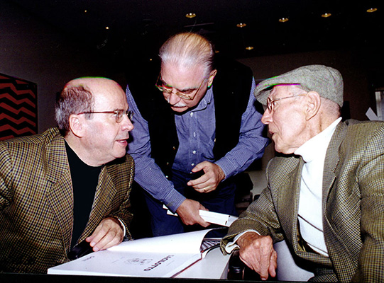 2001 - Com Enock Sacramento e Augusto de Campos no lançamento do livro Sacilotto