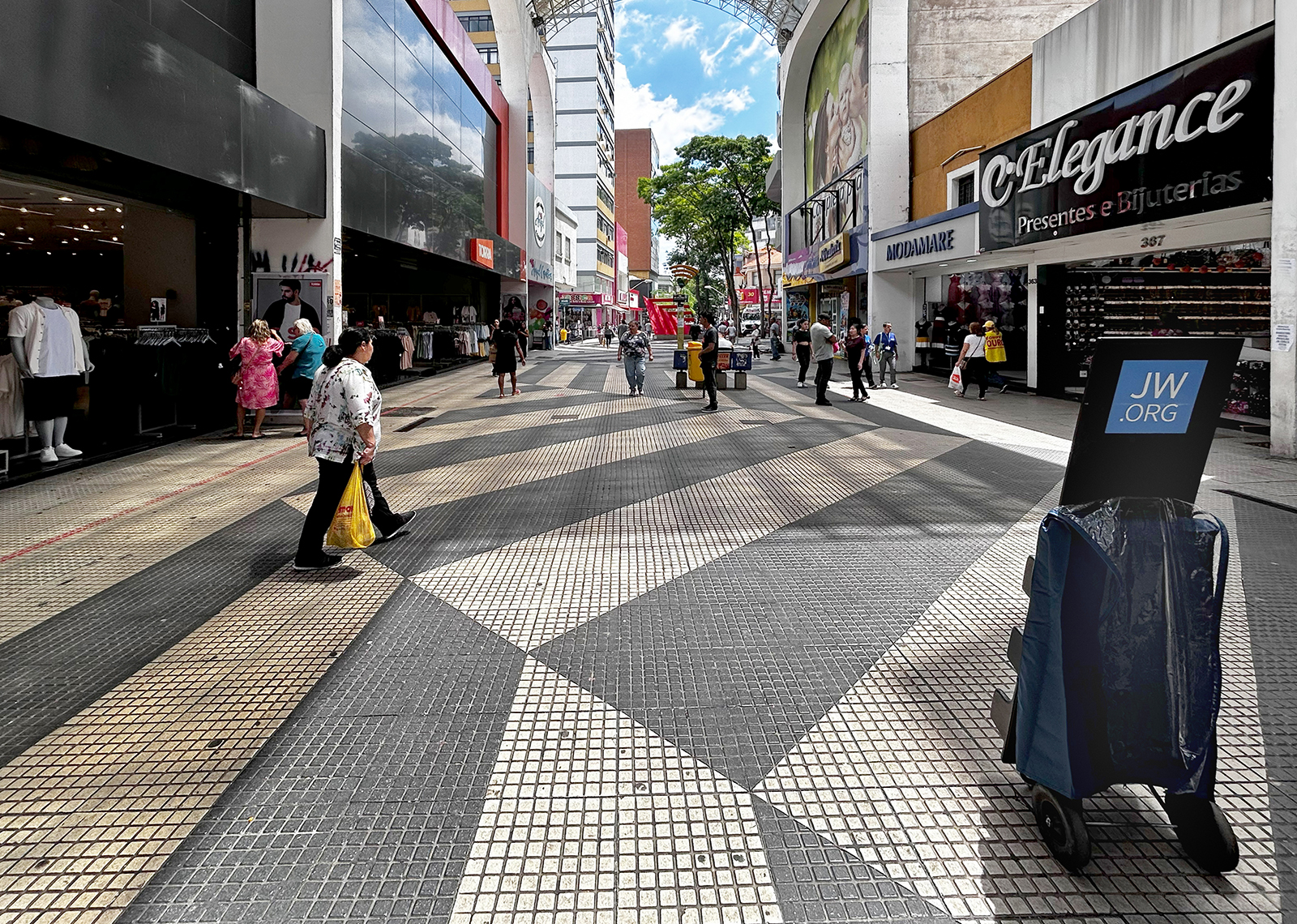 Piso da Rua Coronel Oliveira Lima, Trecho 6A e 6B (Trecho 5 e 6), 2001