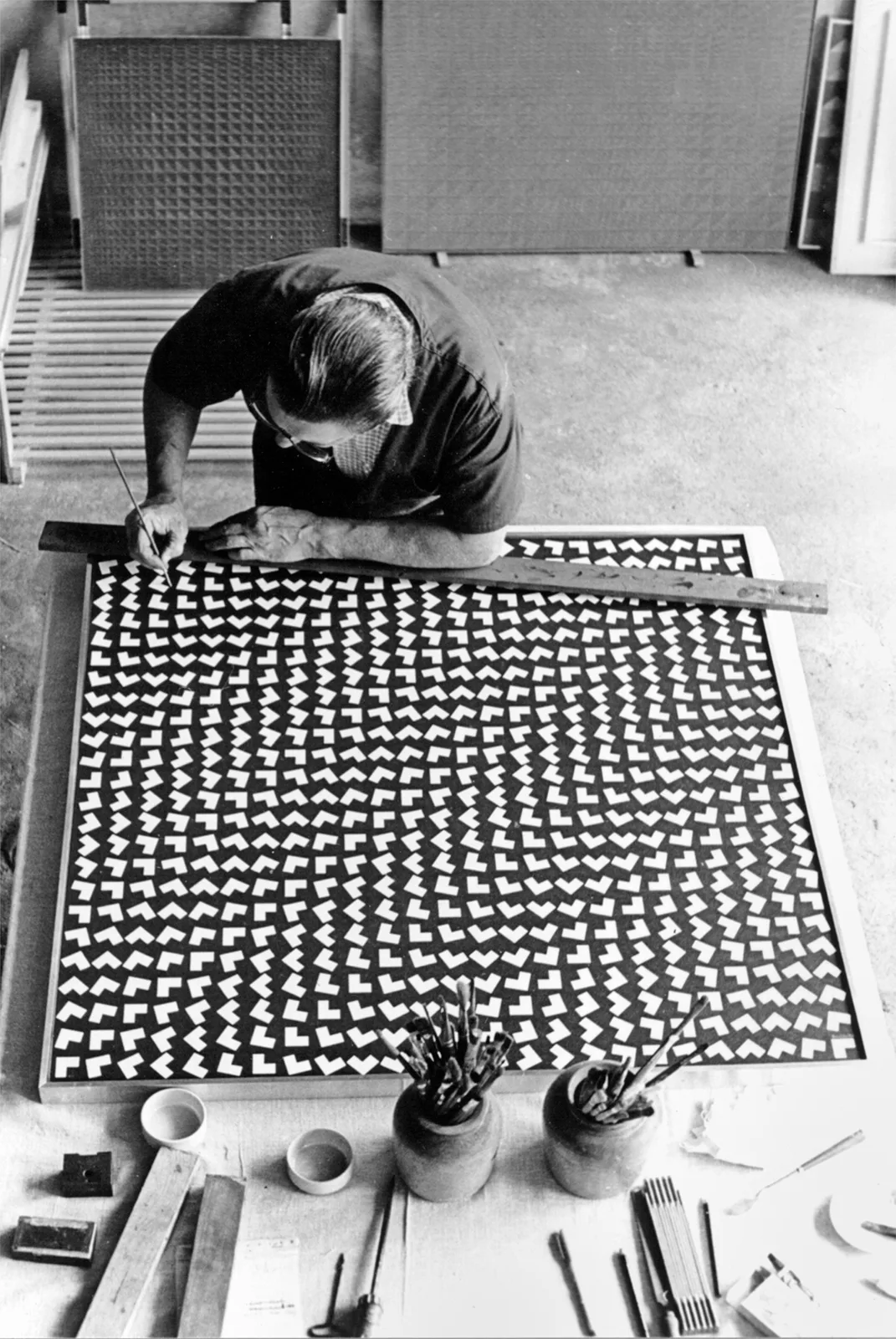 Obra "C 8077", no ateliê Galpão, c. 1980