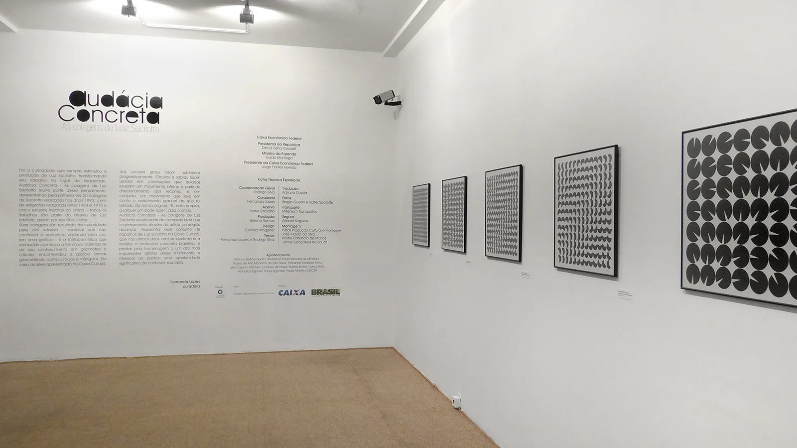 Exposição "Audácia concreta: as colagens de Luiz Sacilotto", Caixa Cultural São Paulo, 2012. Foto: Sergio Guerini e Valter Sacilotto